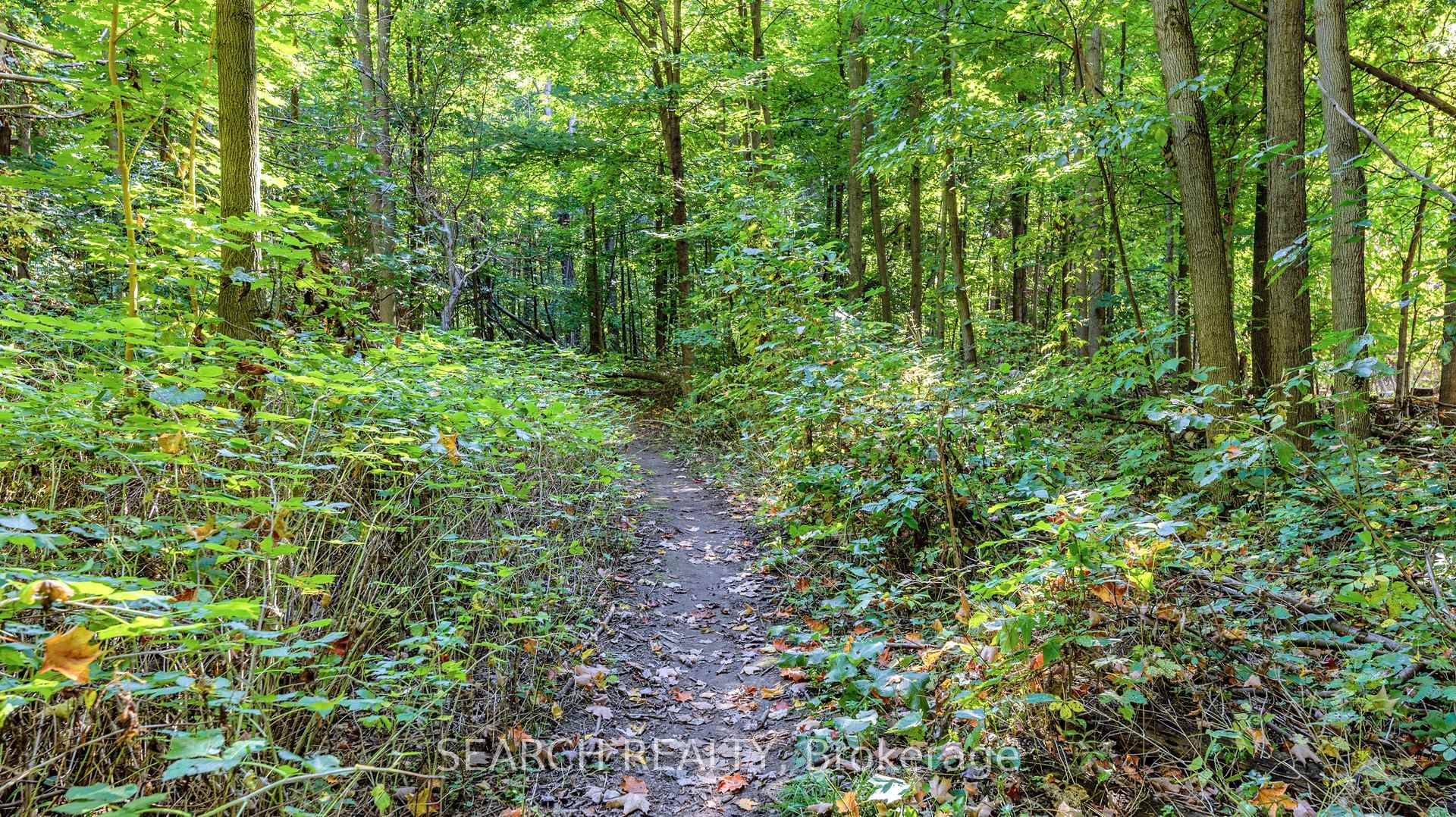 Photo 35 of 1075 Corrie Street, Innisfil, Alcona — HOMEH