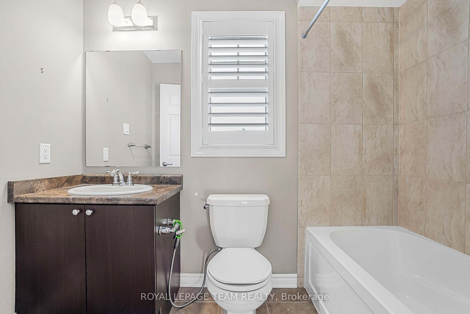 Photo 23 of 355 Meadowbreeze Drive, Ottawa, Kanata - Emerald Meadows/Trailwest — HOMEH