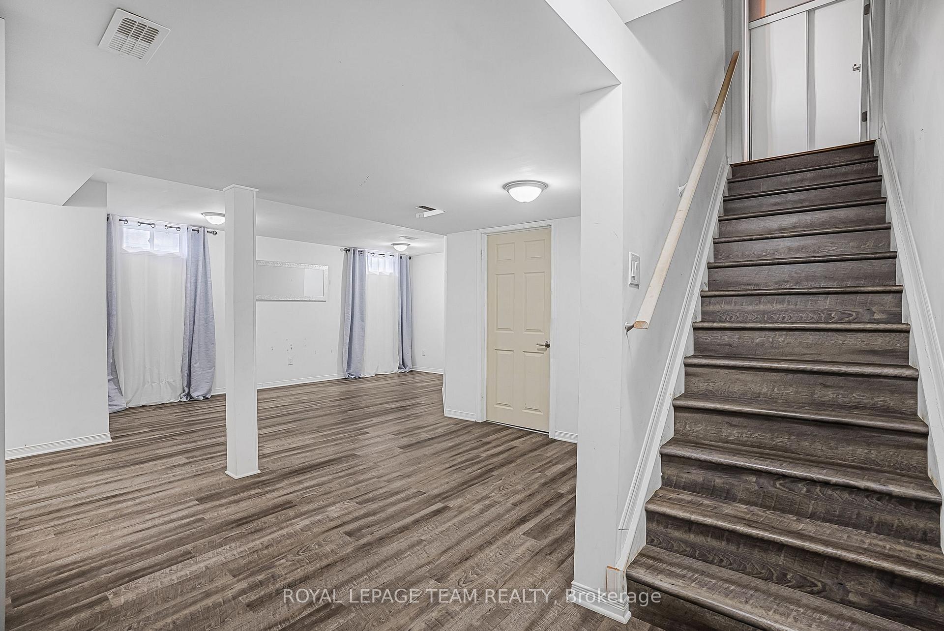 Photo 26 of 355 Meadowbreeze Drive, Ottawa, Kanata - Emerald Meadows/Trailwest — HOMEH