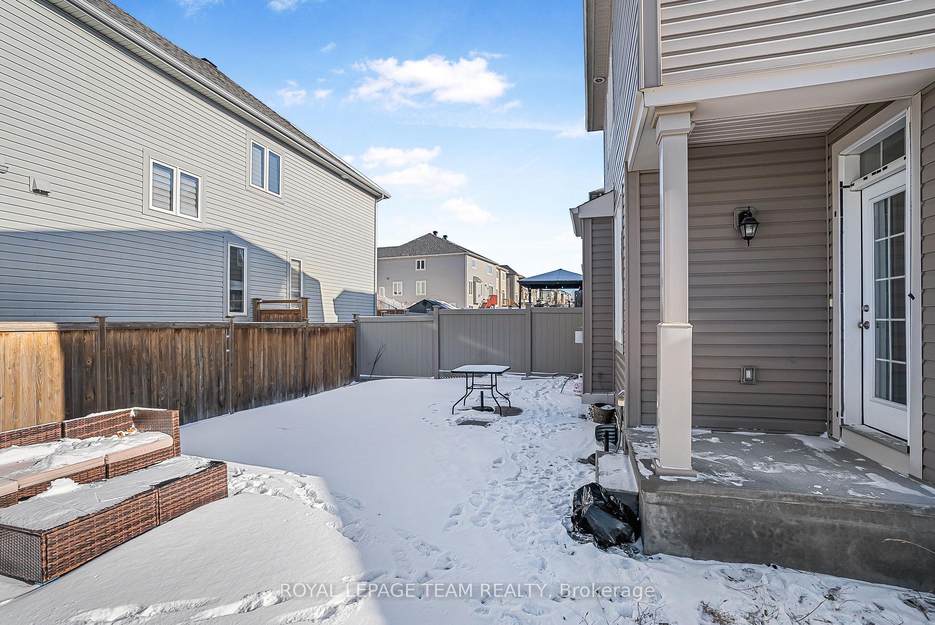 Photo 30 of 355 Meadowbreeze Drive, Ottawa, Kanata - Emerald Meadows/Trailwest — HOMEH