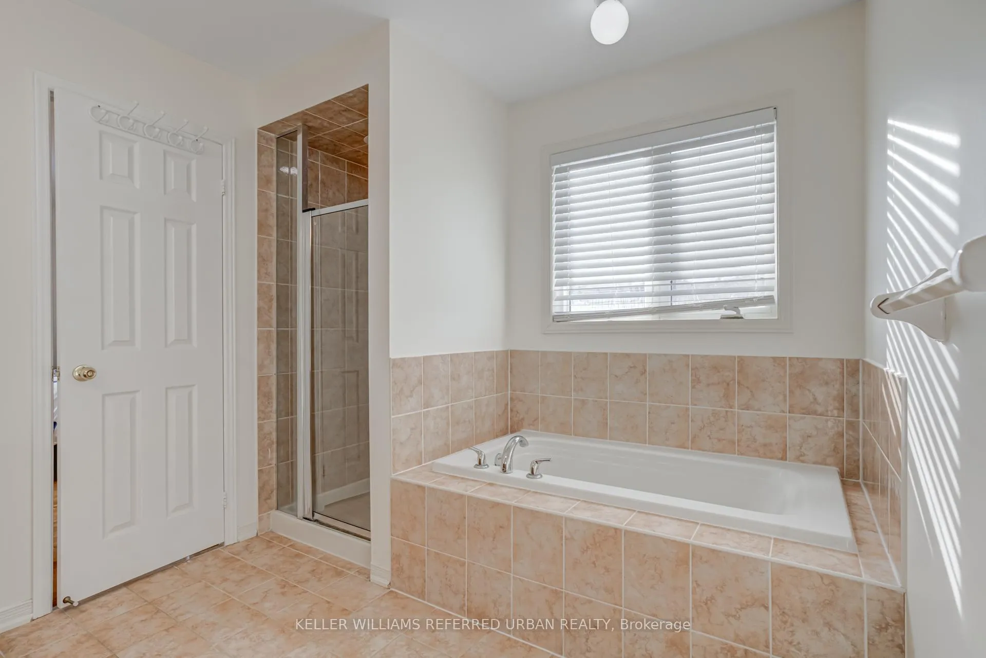 Photo 28 of 282 Giddings Crescent, Milton, Scott — HOMEH