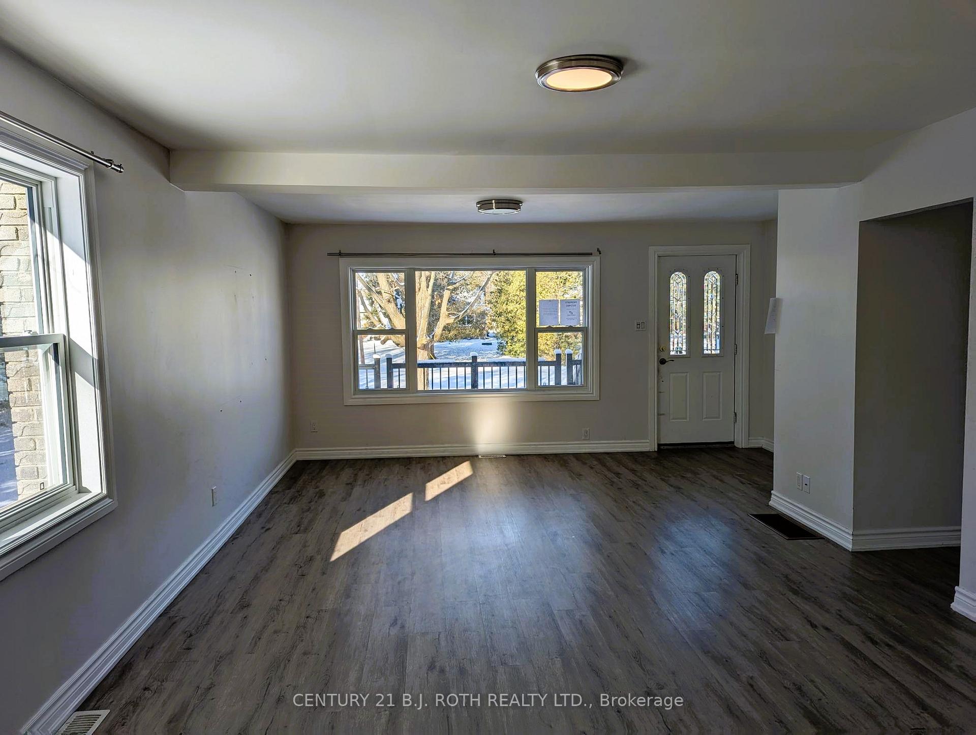 Photo 4 of 757 Trinity Street, Innisfil, Alcona — HOMEH