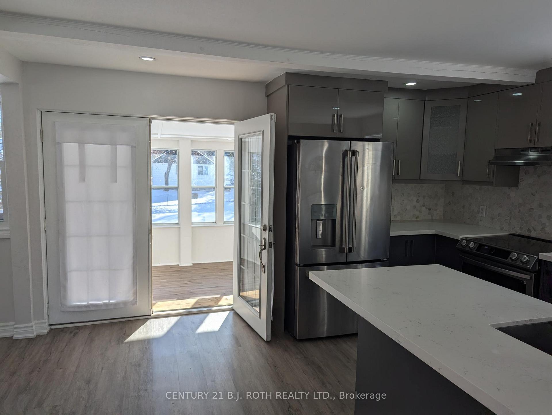 Photo 10 of 757 Trinity Street, Innisfil, Alcona — HOMEH
