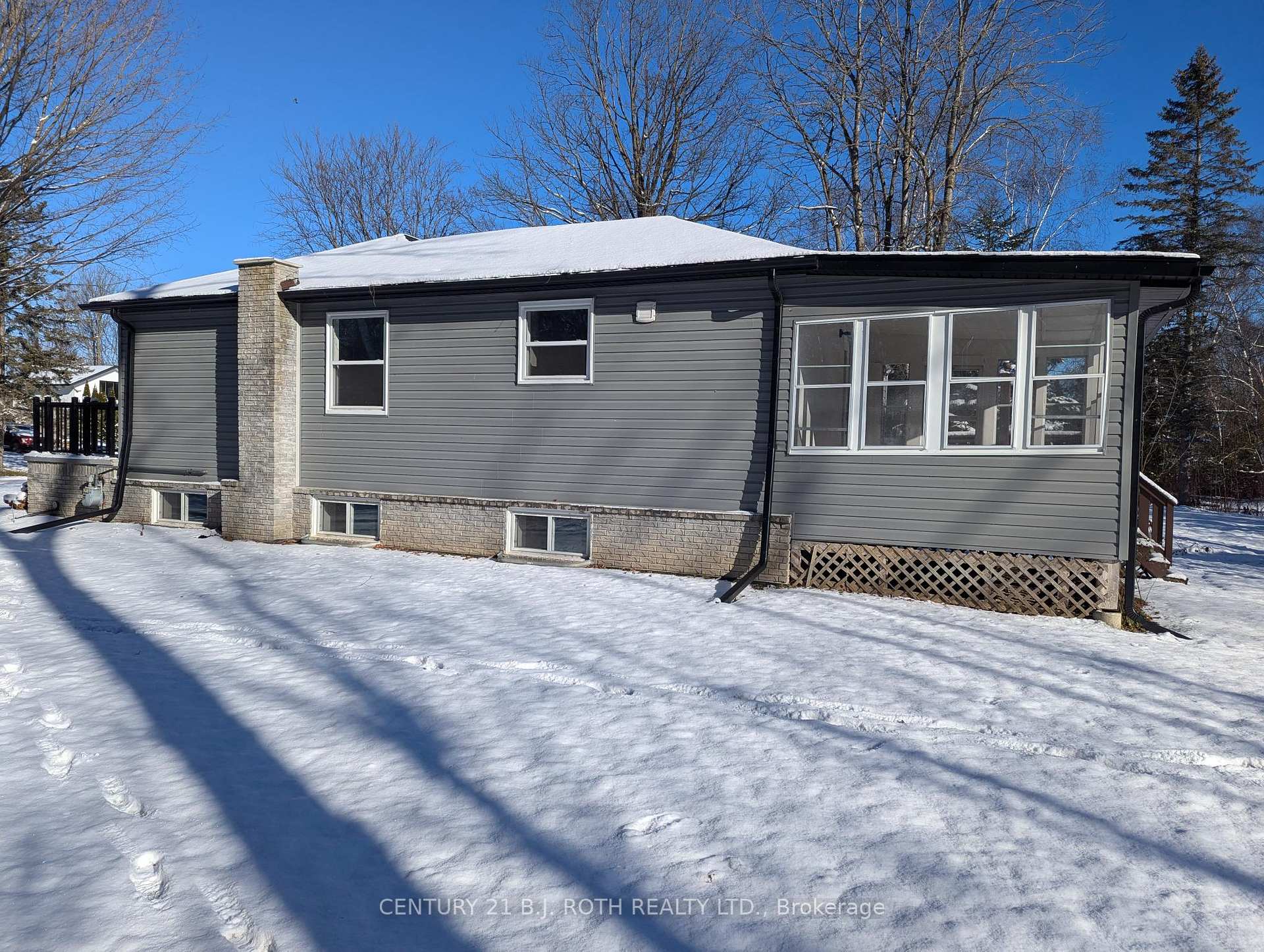 Photo 25 of 757 Trinity Street, Innisfil, Alcona — HOMEH