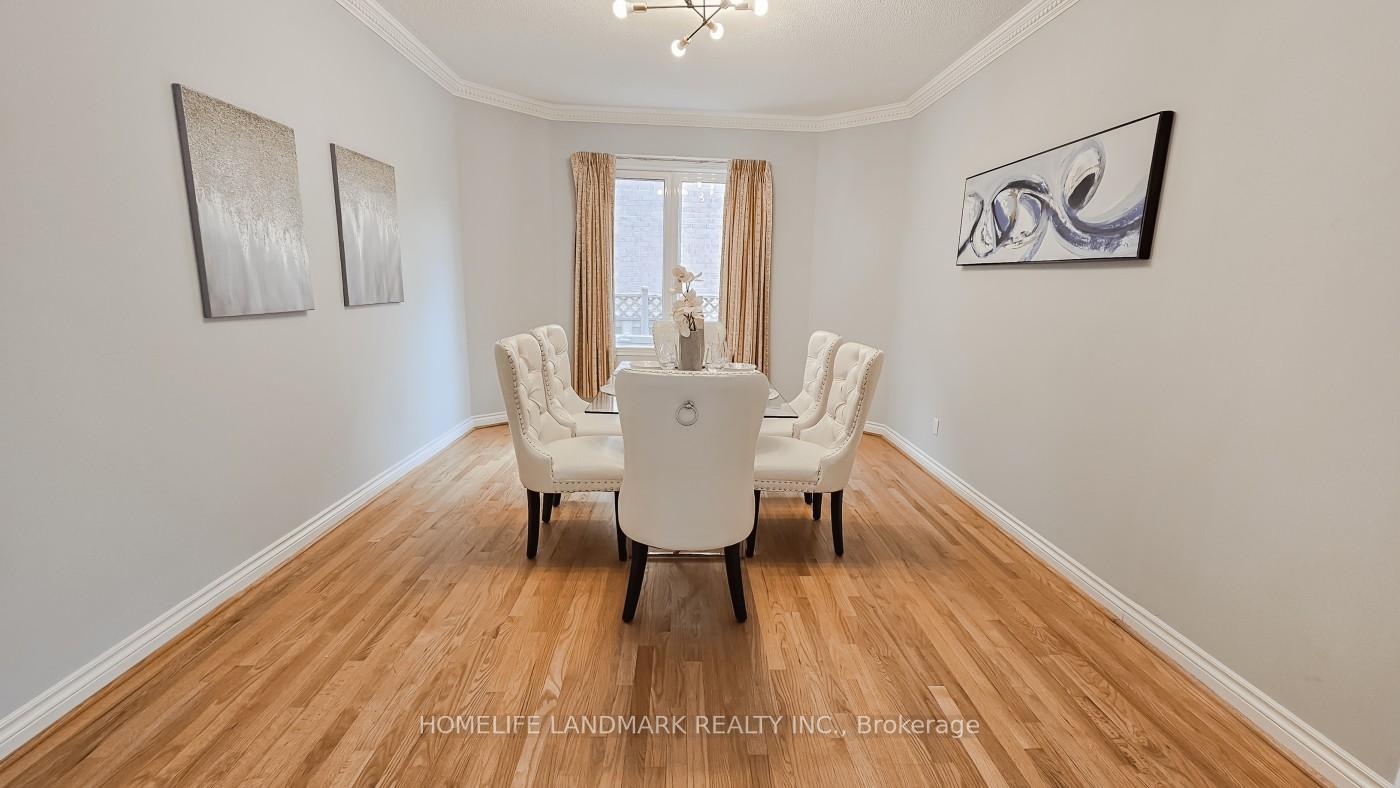 Photo 9 of 98 Braeside Square, Markham, Unionville — HOMEH