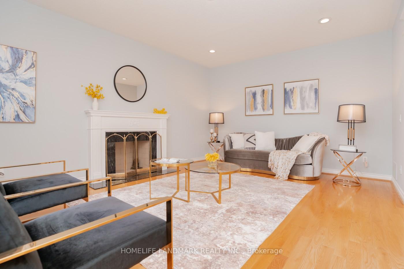 Photo 11 of 98 Braeside Square, Markham, Unionville — HOMEH
