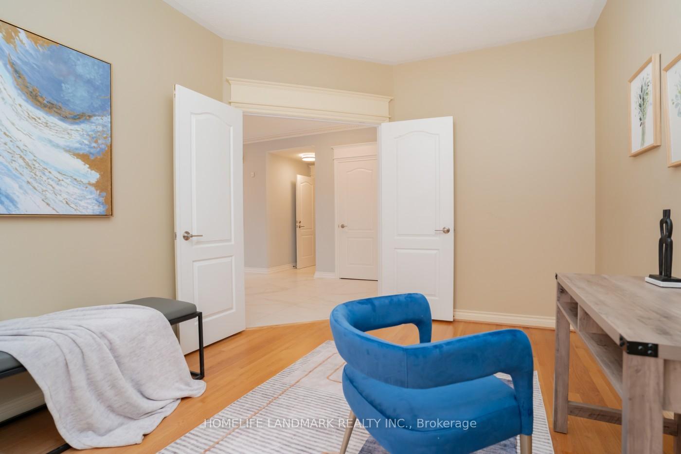 Photo 15 of 98 Braeside Square, Markham, Unionville — HOMEH