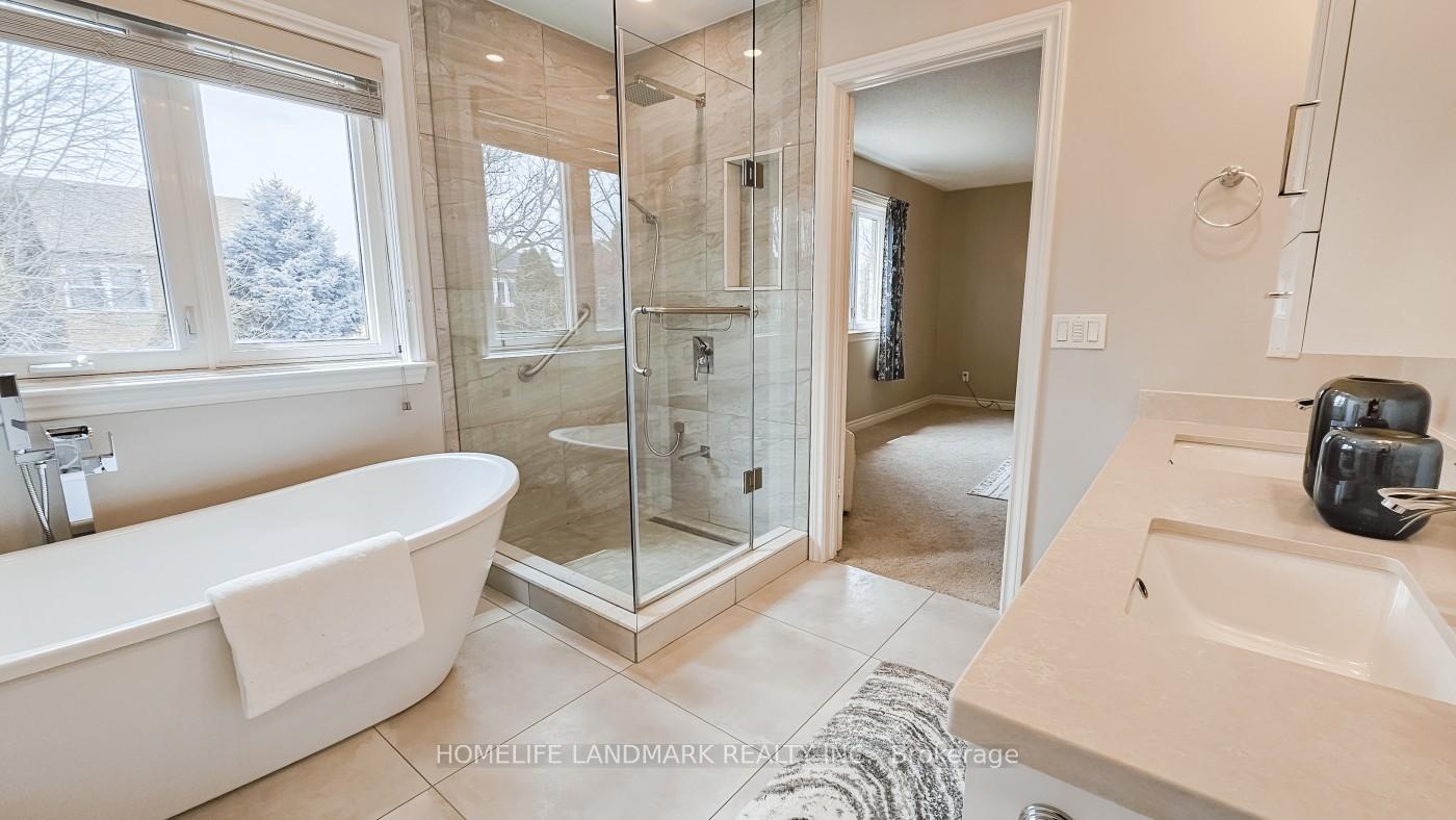 Photo 25 of 98 Braeside Square, Markham, Unionville — HOMEH