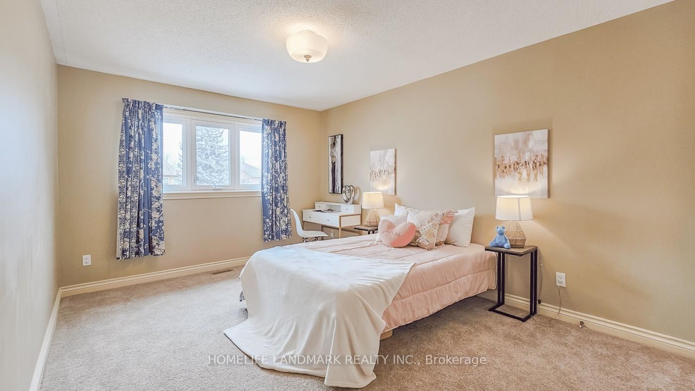 Photo 27 of 98 Braeside Square, Markham, Unionville — HOMEH