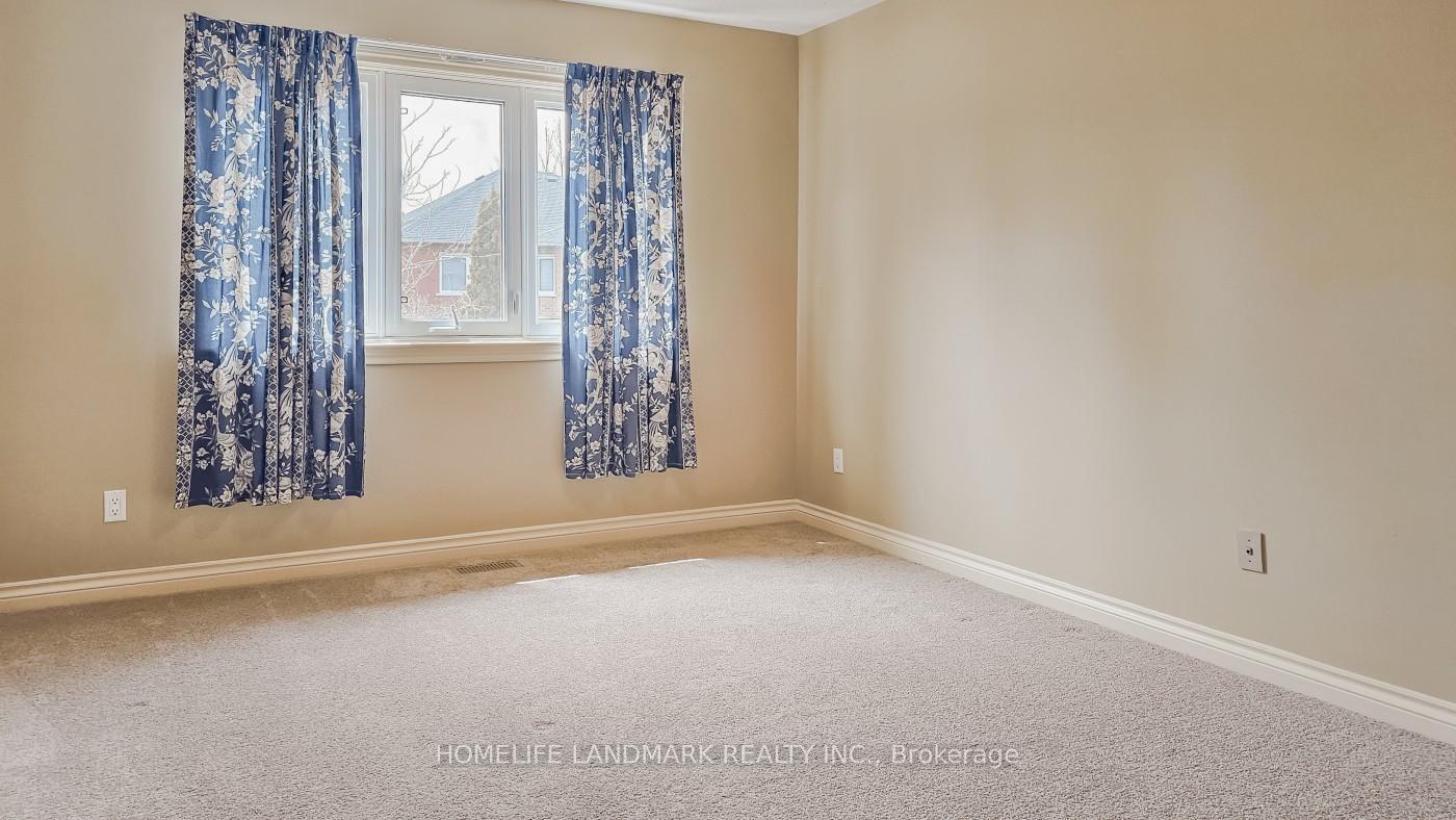 Photo 29 of 98 Braeside Square, Markham, Unionville — HOMEH