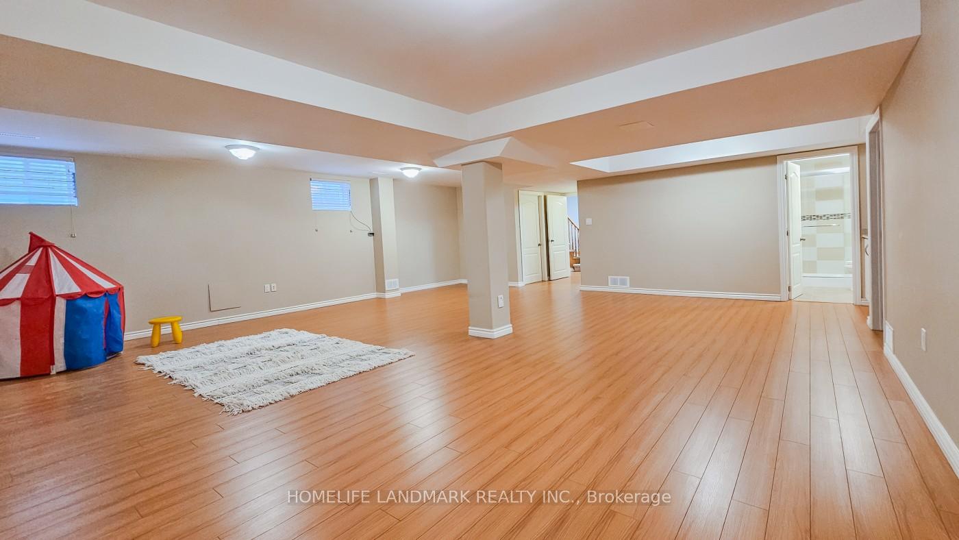 Photo 30 of 98 Braeside Square, Markham, Unionville — HOMEH