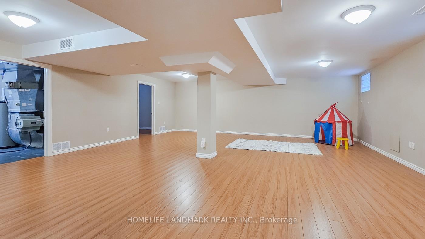 Photo 32 of 98 Braeside Square, Markham, Unionville — HOMEH