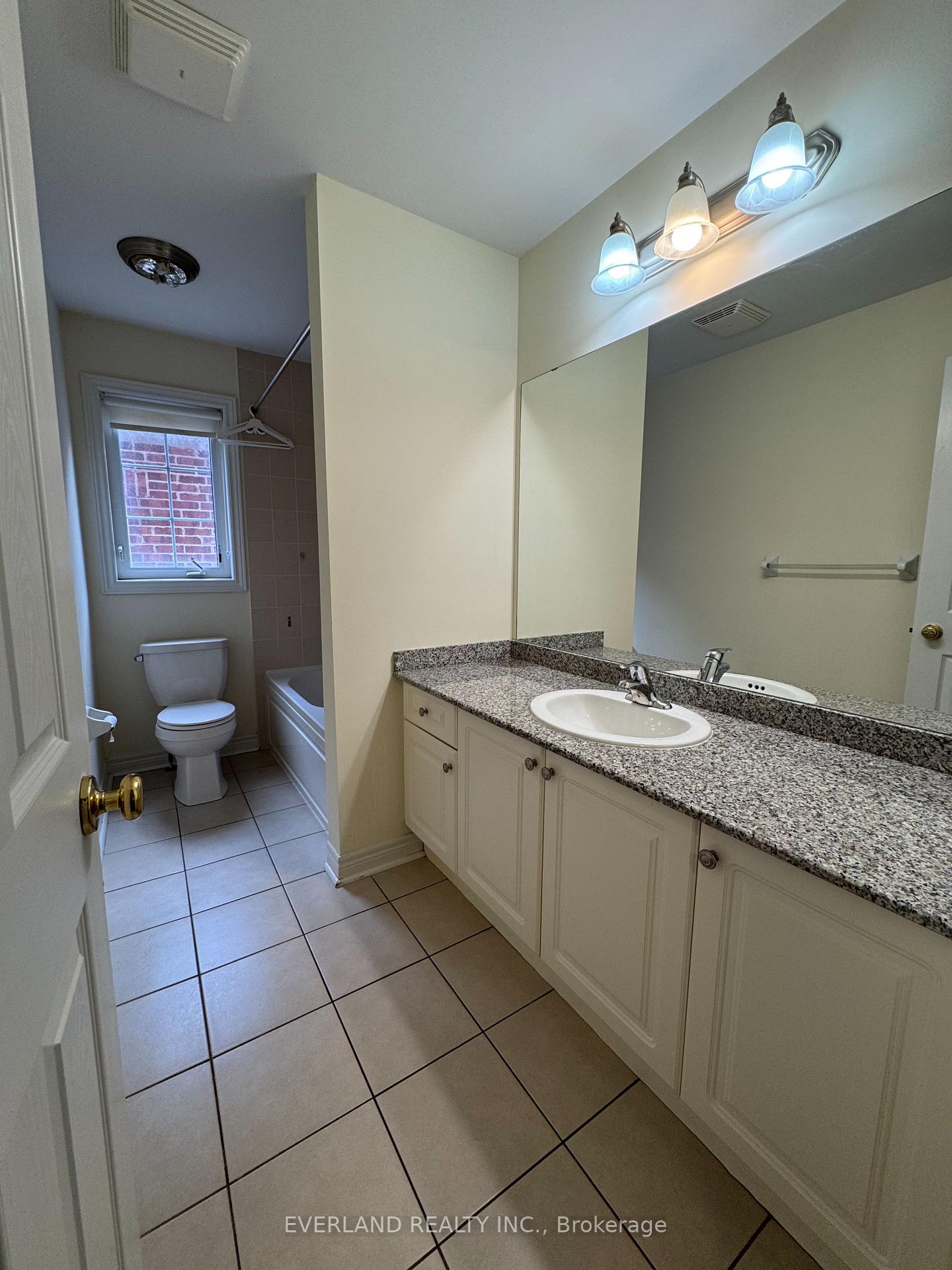 Photo 11 of 110 Staglin Court, Markham, Cathedraltown — HOMEH