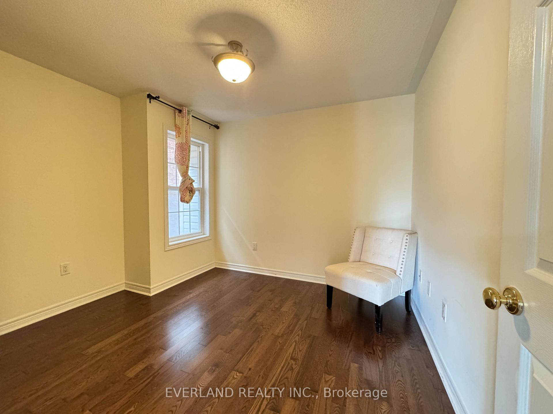 Photo 12 of 110 Staglin Court, Markham, Cathedraltown — HOMEH