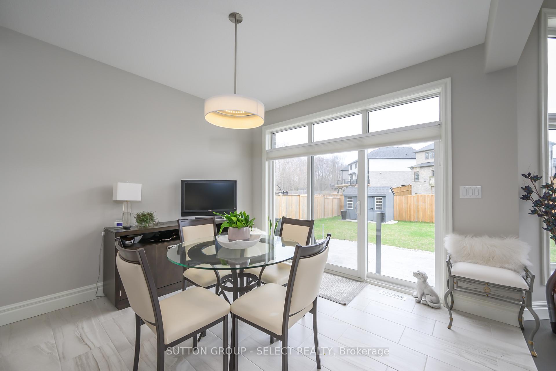 Photo 18 of 39 Violet Court, Middlesex Centre, Ilderton — HOMEH