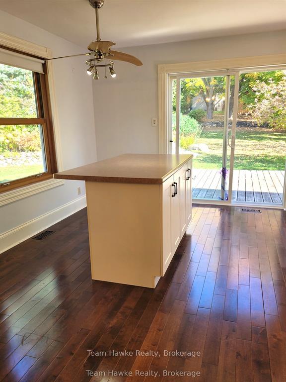 Photo 9 of 343 Fifth Street E, Midland — HOMEH