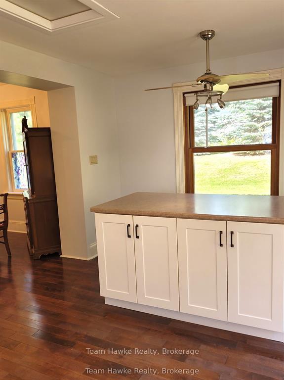 Photo 10 of 343 Fifth Street E, Midland — HOMEH