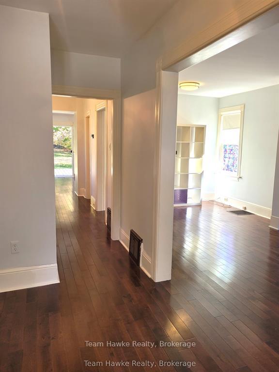 Photo 13 of 343 Fifth Street E, Midland — HOMEH