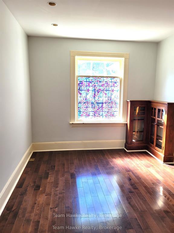 Photo 14 of 343 Fifth Street E, Midland — HOMEH