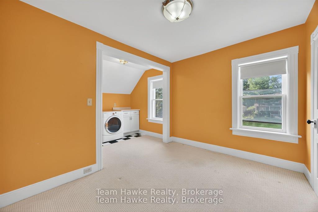 Photo 16 of 343 Fifth Street E, Midland — HOMEH
