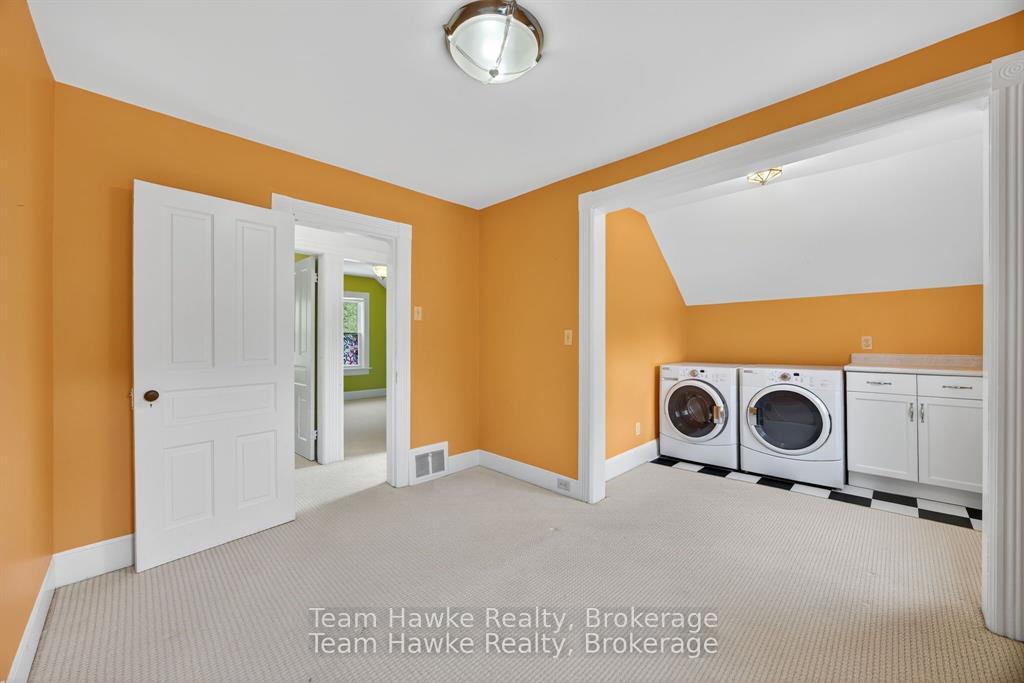 Photo 17 of 343 Fifth Street E, Midland — HOMEH