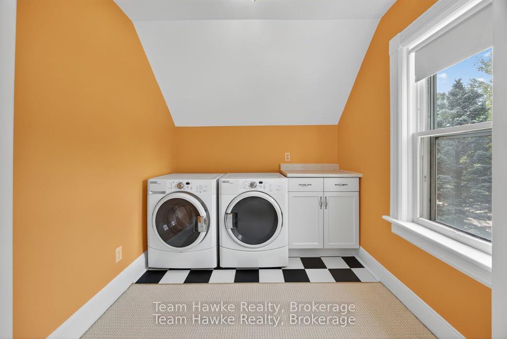 Photo 18 of 343 Fifth Street E, Midland — HOMEH