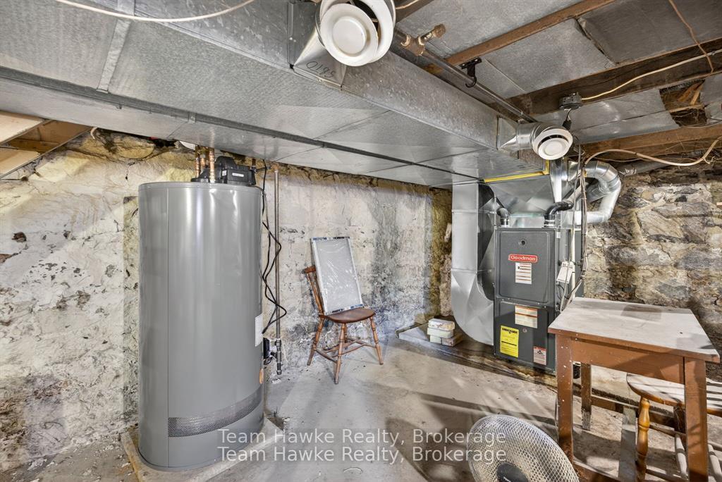 Photo 26 of 343 Fifth Street E, Midland — HOMEH