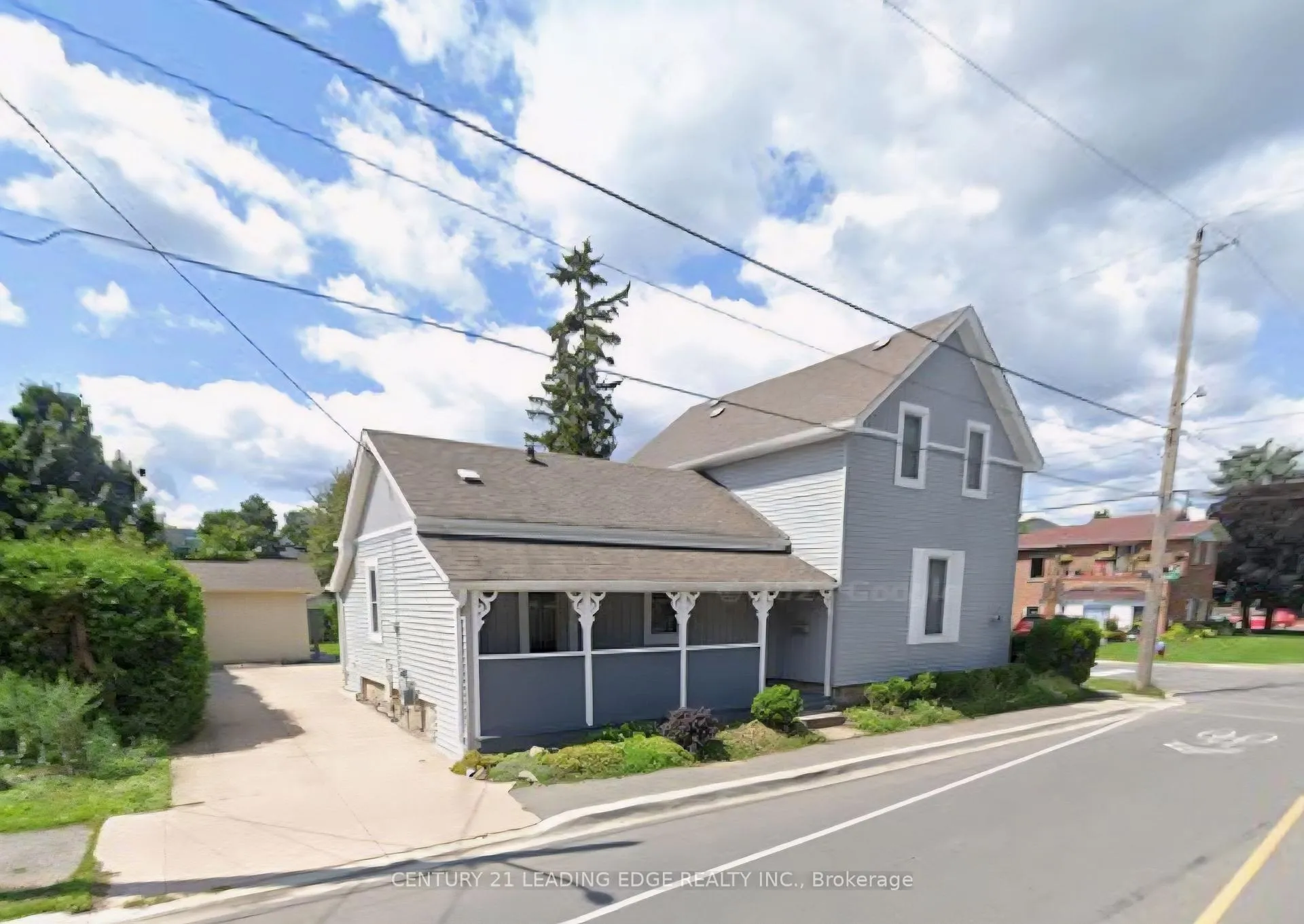 Front of 272 Pine Street