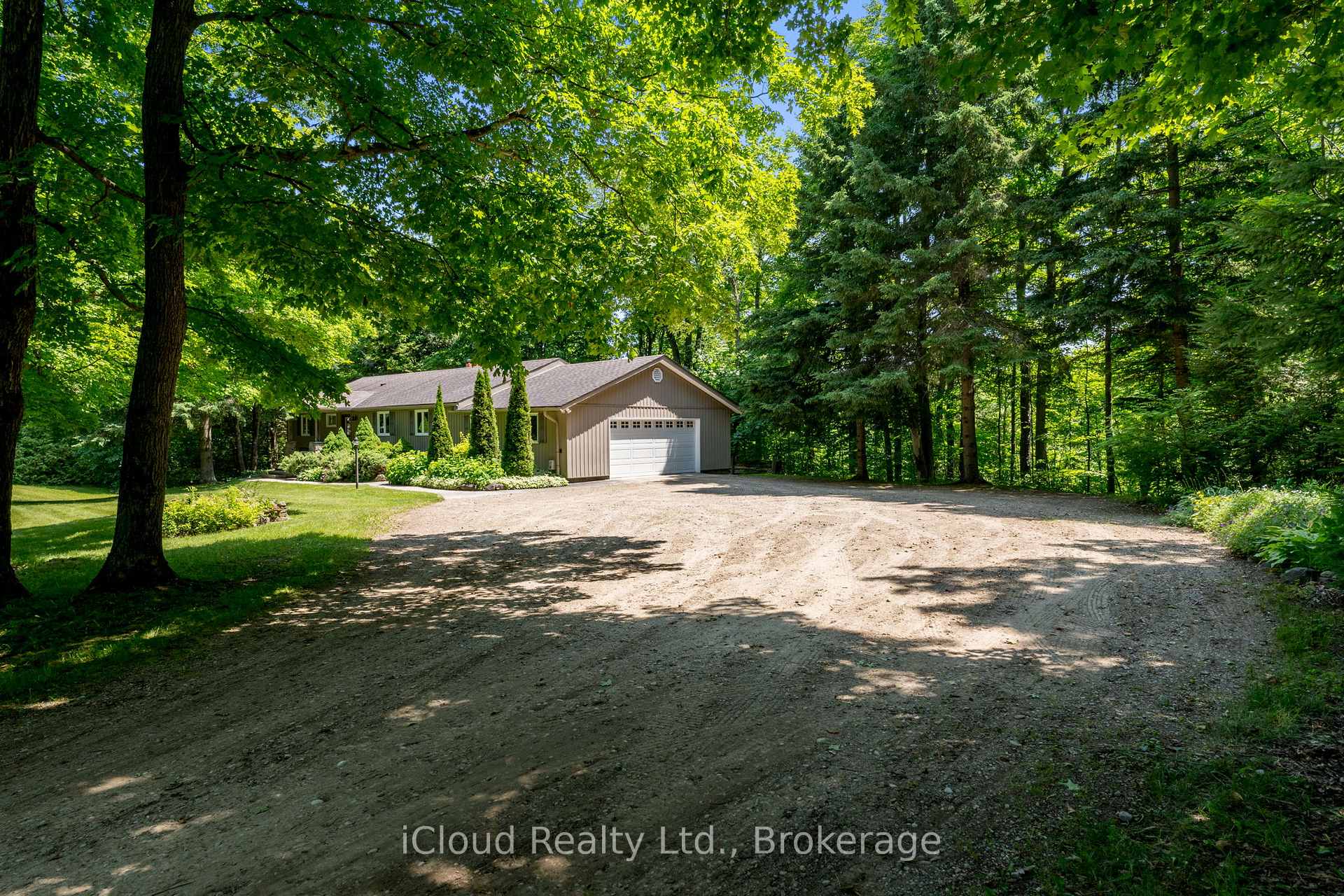 Photo 1 of 487202 30 Side Road, Mono, Rural Mono — HOMEH