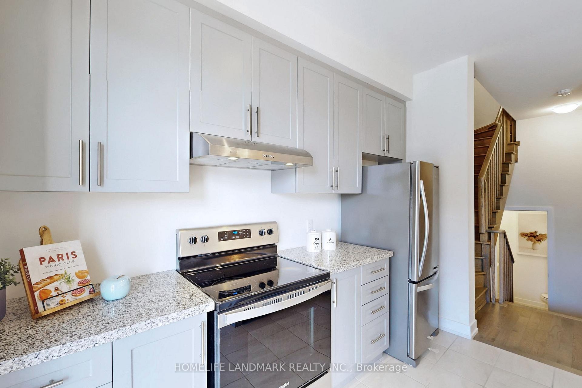 Photo 12 of 3 Gilbert Wright Avenue, Markham, Angus Glen — HOMEH