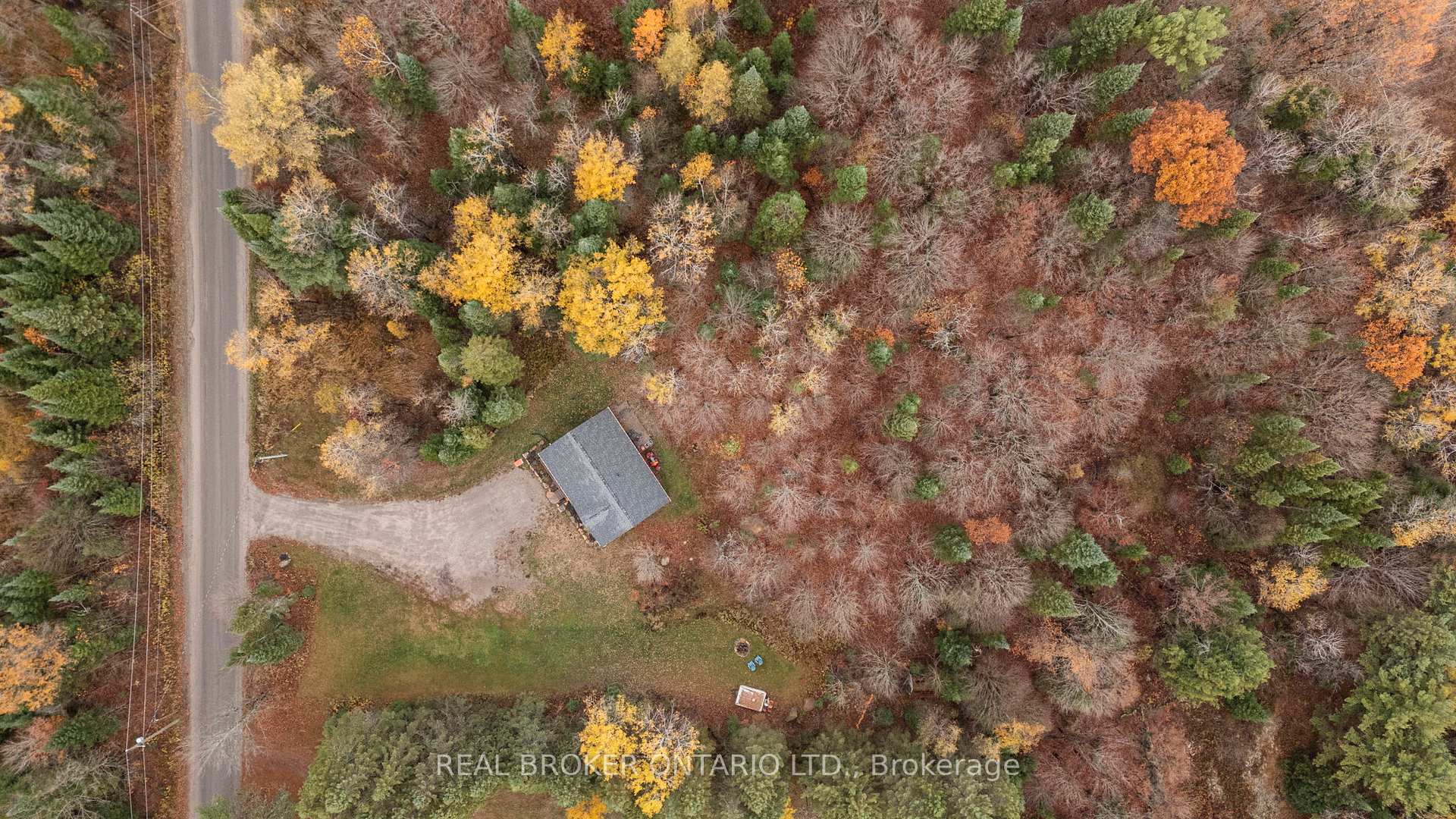 Photo 4 of 1402 Queens Line Road, Minden Hills, Minden — HOMEH