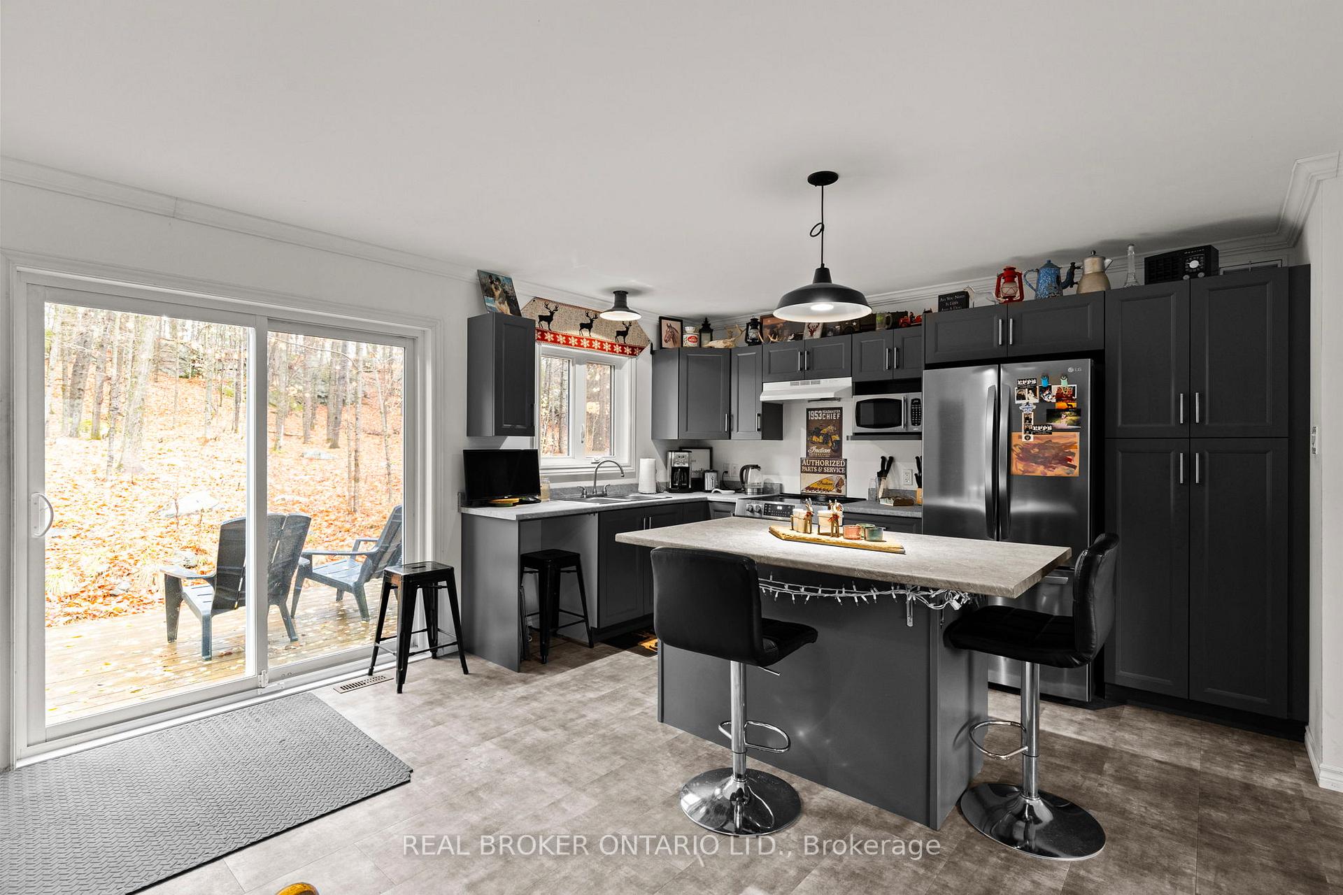 Photo 13 of 1402 Queens Line Road, Minden Hills, Minden — HOMEH