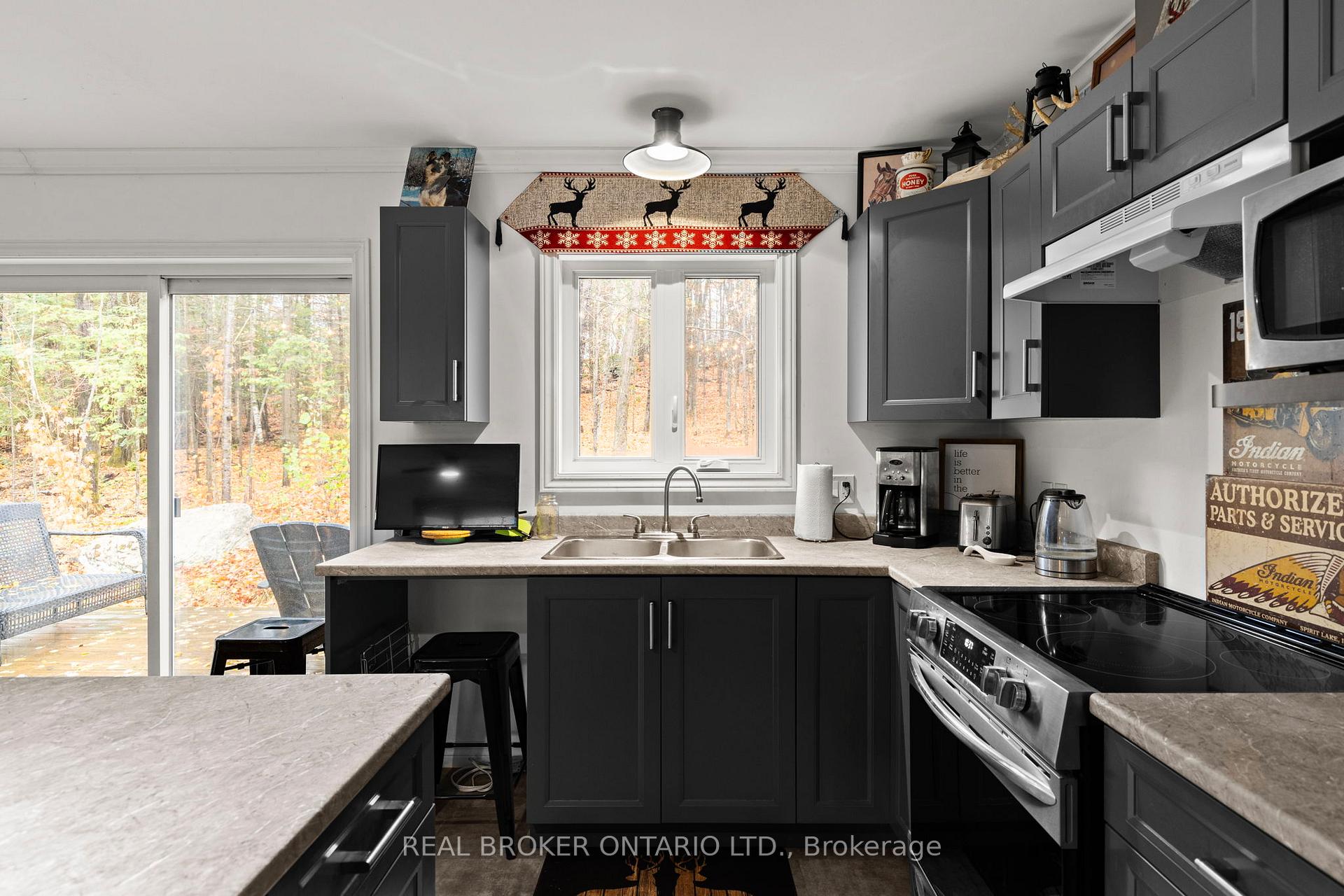 Photo 15 of 1402 Queens Line Road, Minden Hills, Minden — HOMEH