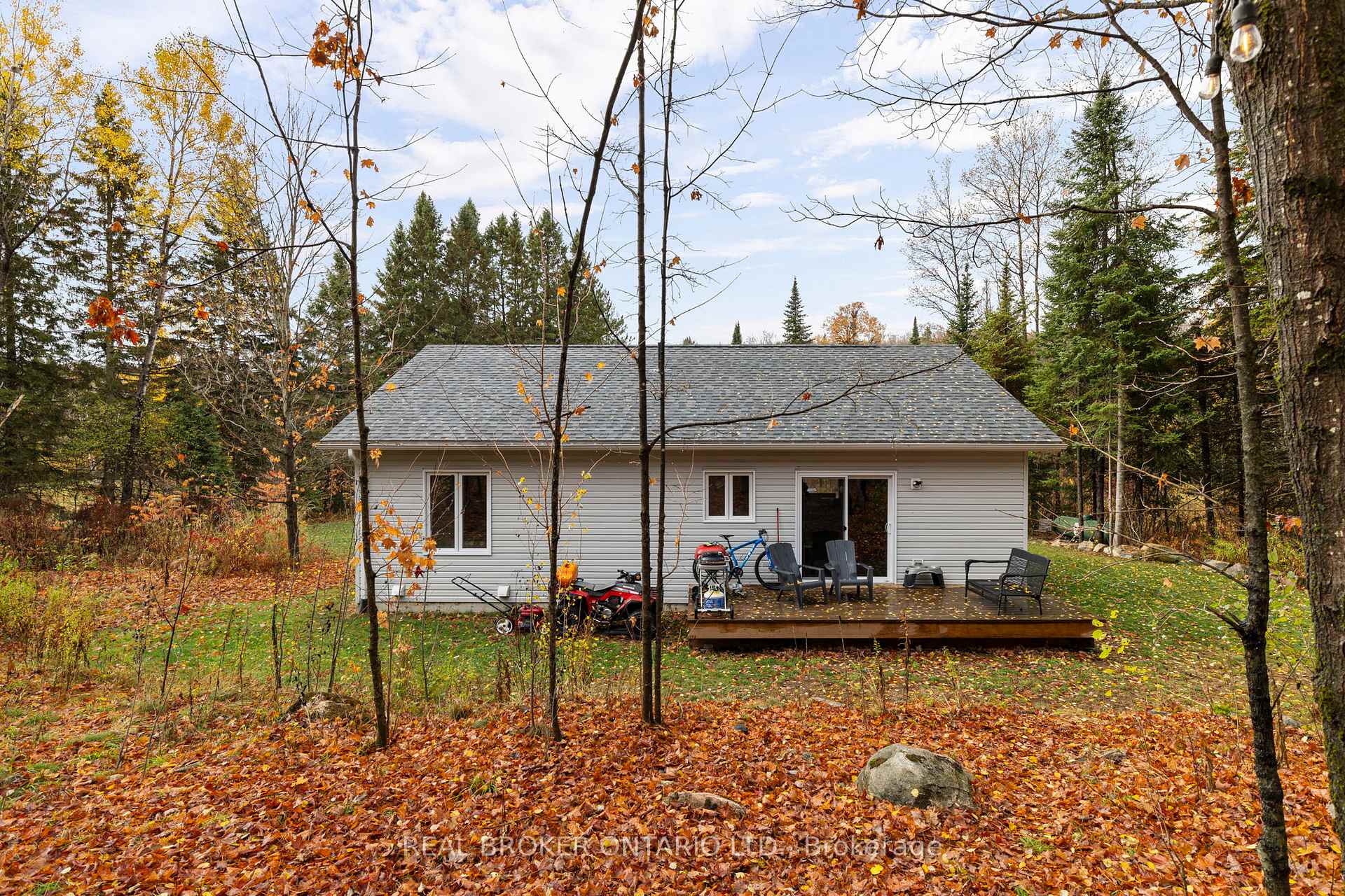 Photo 32 of 1402 Queens Line Road, Minden Hills, Minden — HOMEH