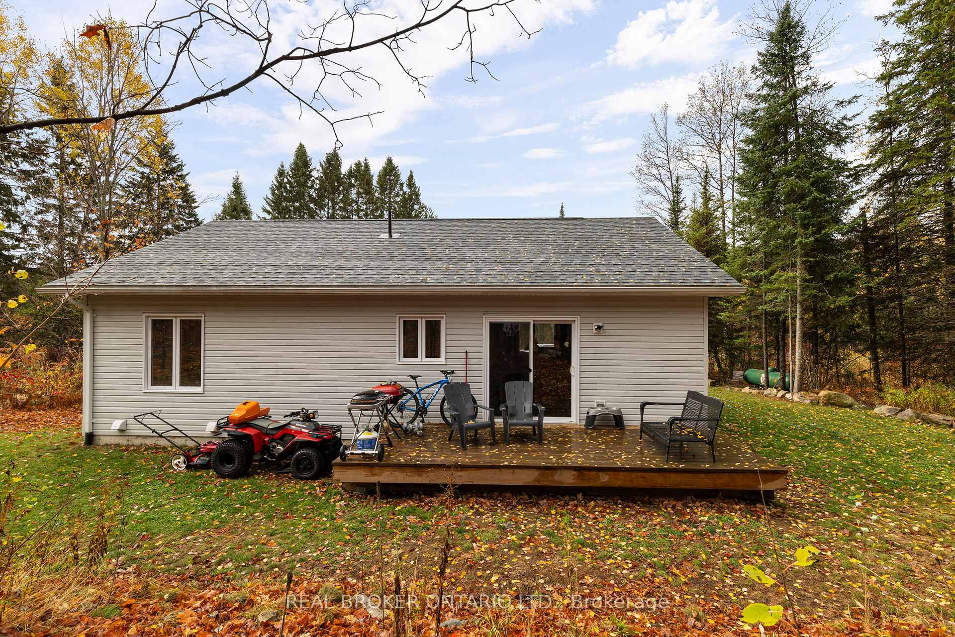 Photo 33 of 1402 Queens Line Road, Minden Hills, Minden — HOMEH