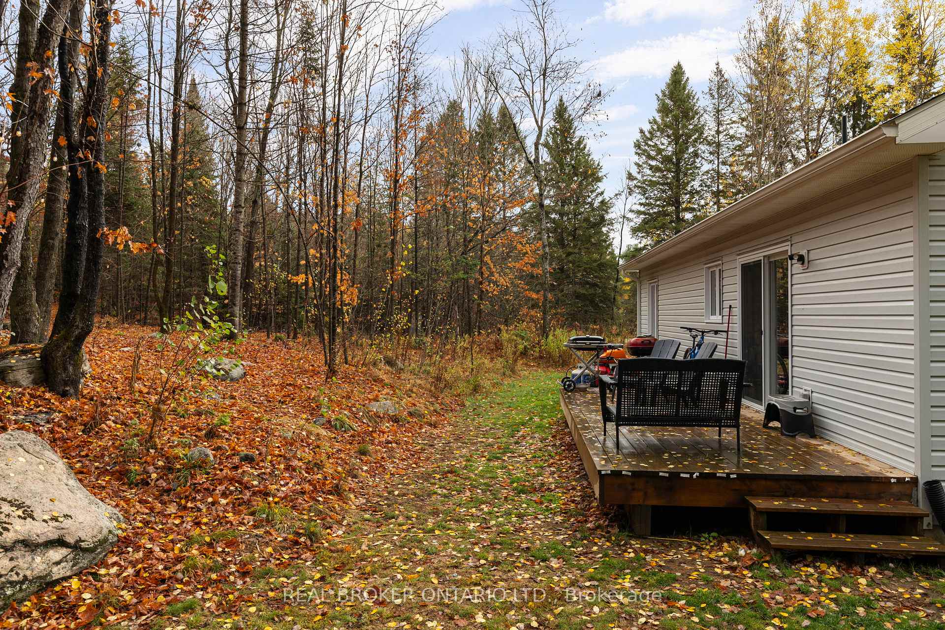 Photo 34 of 1402 Queens Line Road, Minden Hills, Minden — HOMEH