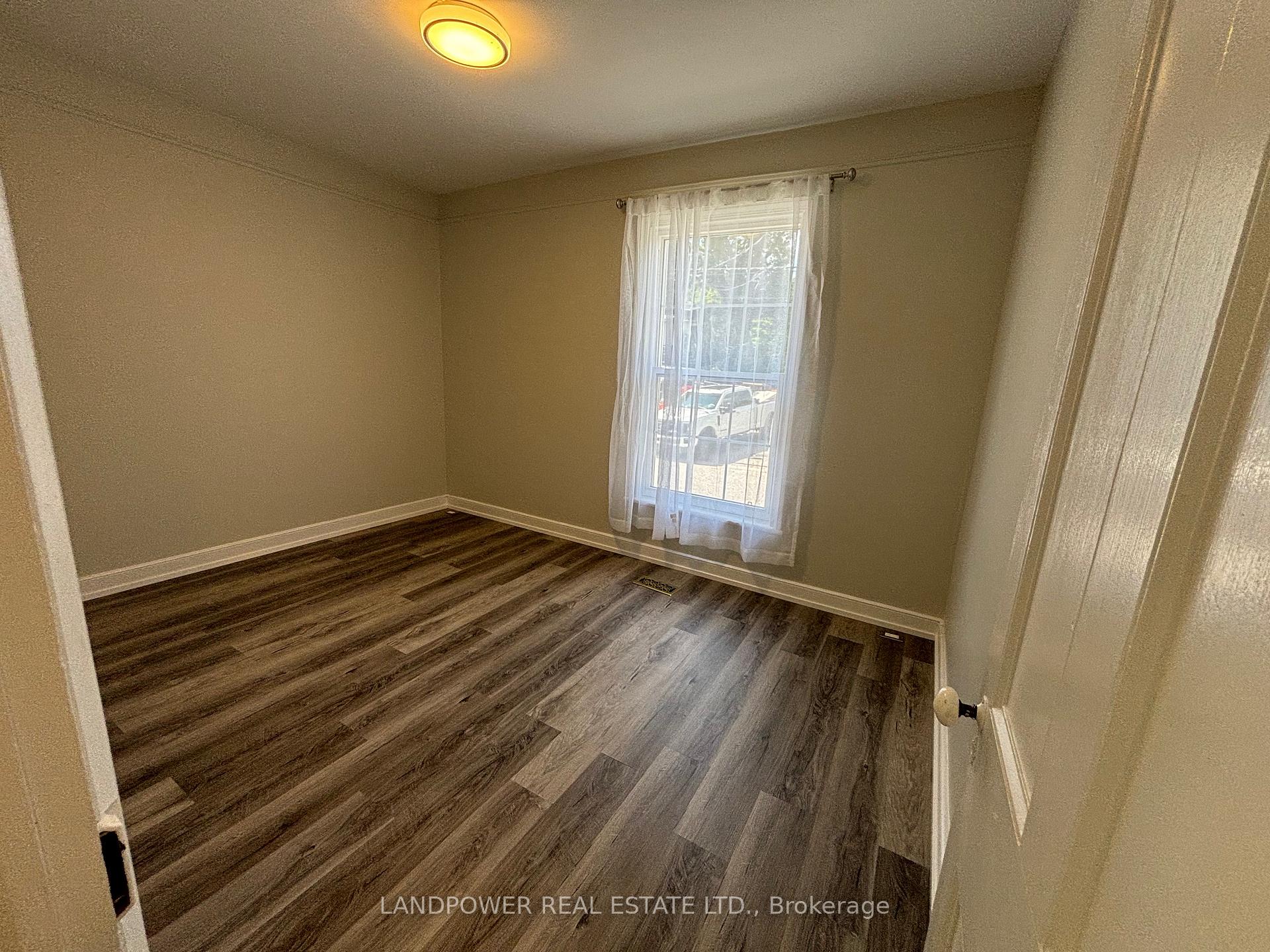 Photo 7 of 35 Jerman Street, Markham, Old Markham Village — HOMEH