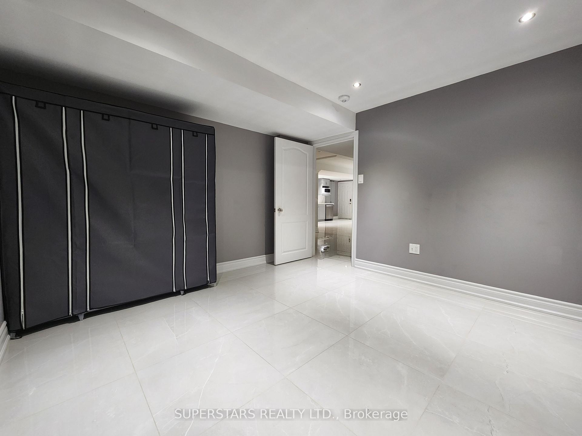 Photo 10 of Unit Basement Portion, 208 Featherstone Avenue, Markham, Middlefield — HOMEH