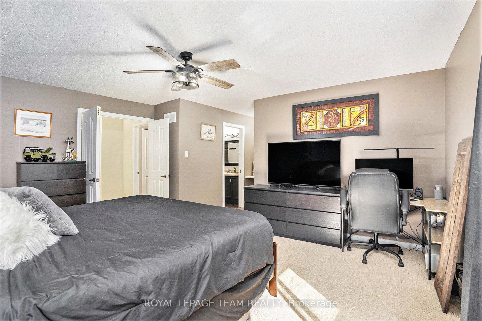Photo 15 of 5 Sunnybrooke Drive, Ottawa, Kanata - Emerald Meadows/Trailwest — HOMEH