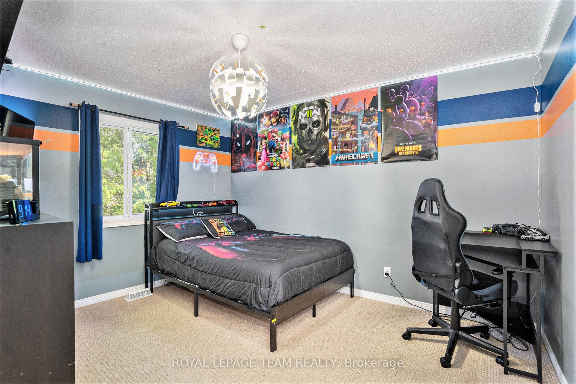 Photo 20 of 5 Sunnybrooke Drive, Ottawa, Kanata - Emerald Meadows/Trailwest — HOMEH