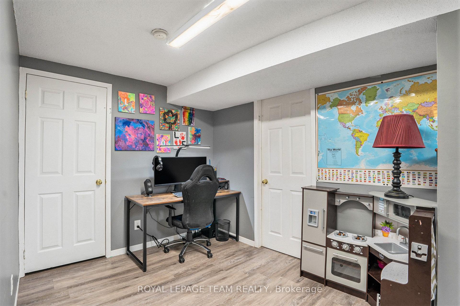 Photo 26 of 5 Sunnybrooke Drive, Ottawa, Kanata - Emerald Meadows/Trailwest — HOMEH