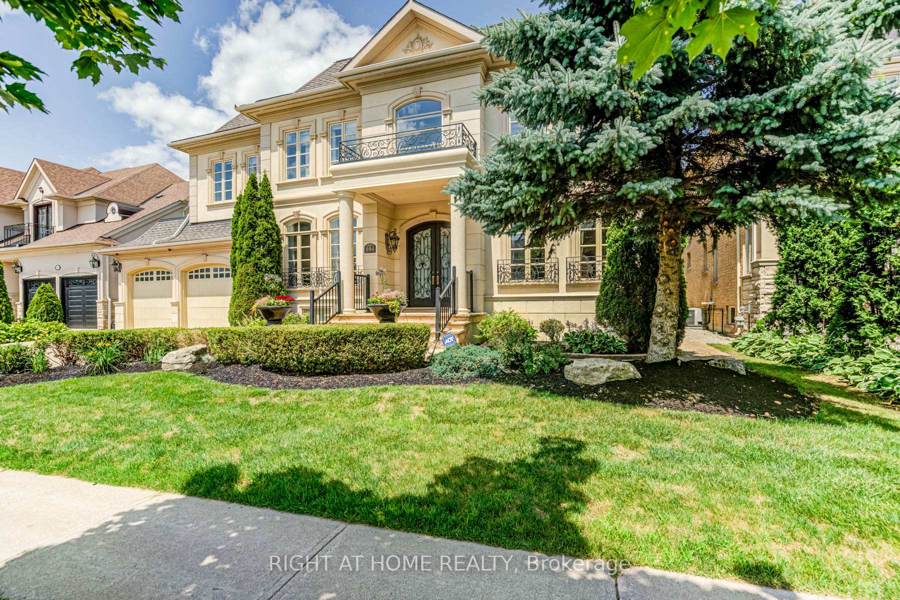 Photo 2 of 104 Angus Glen Boulevard, Markham, Angus Glen — HOMEH