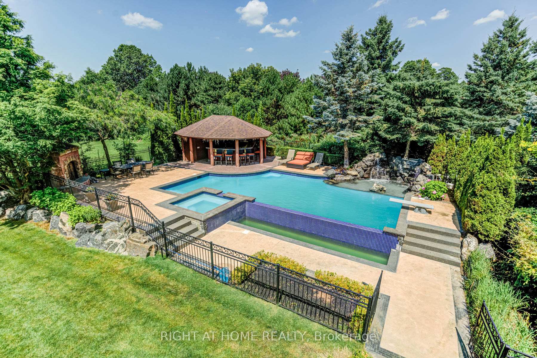 Photo 38 of 104 Angus Glen Boulevard, Markham, Angus Glen — HOMEH