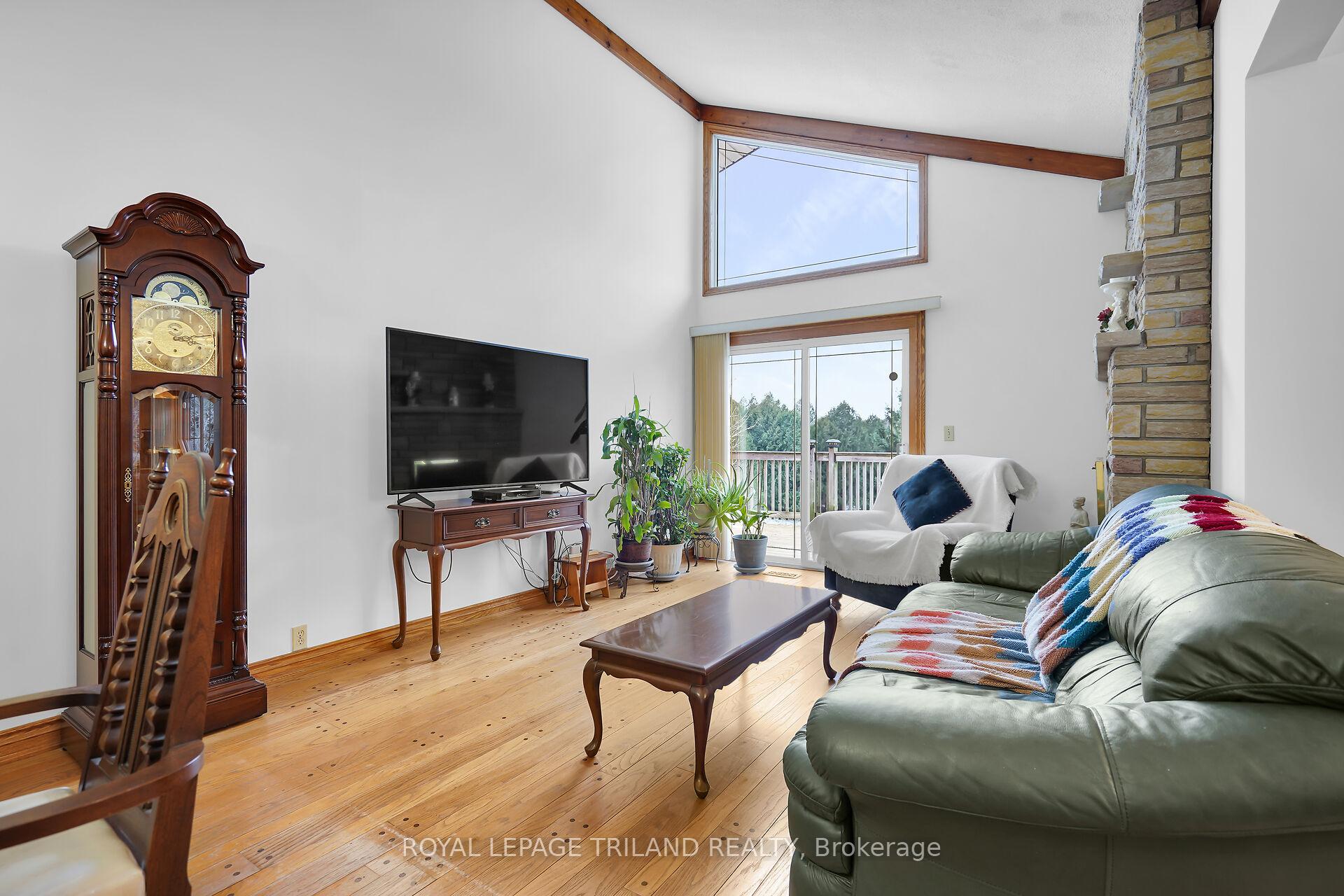 Photo 9 of 9580 Sinclair Drive, Middlesex Centre, Rural Middlesex Centre — HOMEH