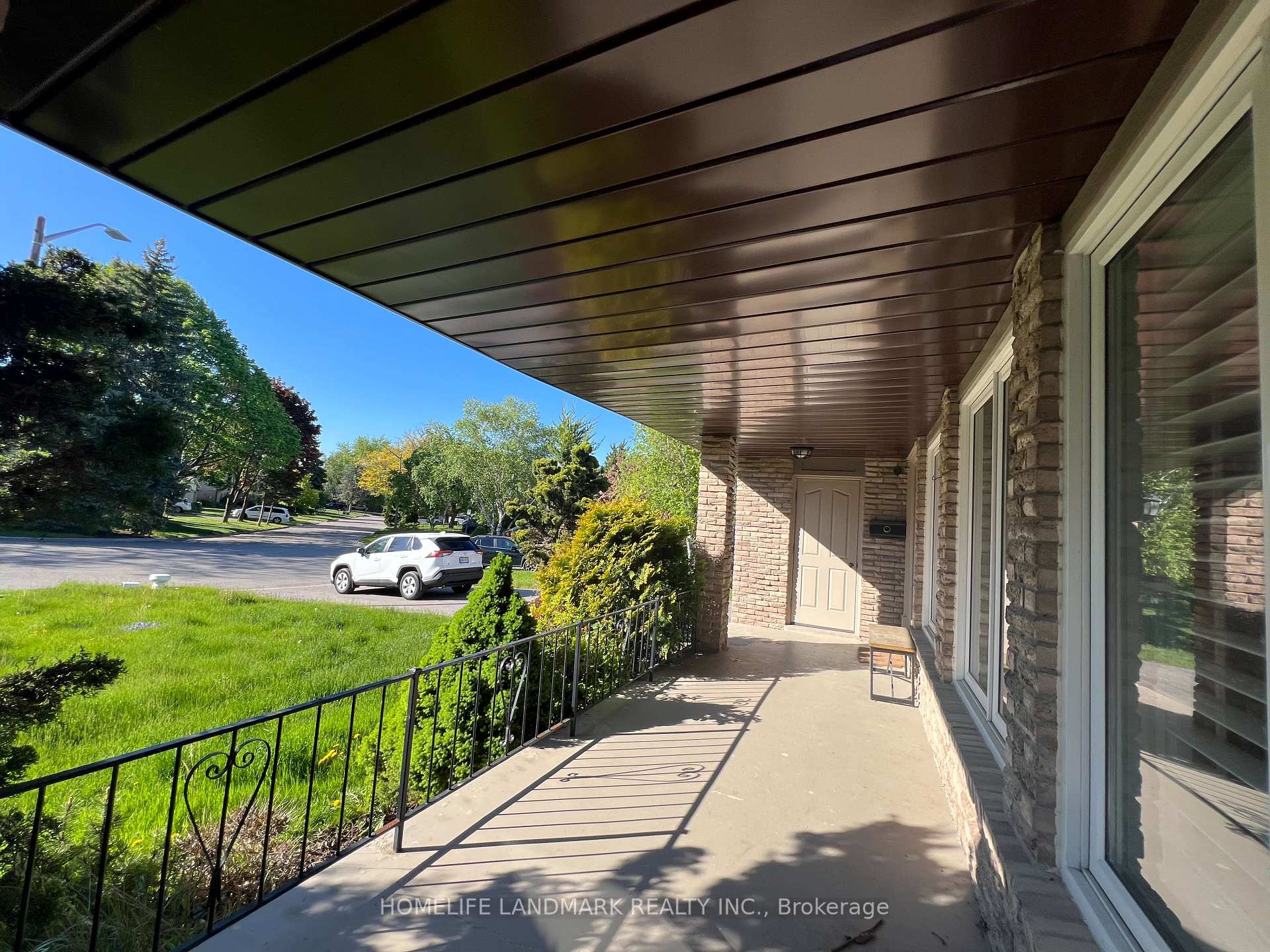 Photo 3 of 58 Liebeck Crescent, Markham, Unionville — HOMEH