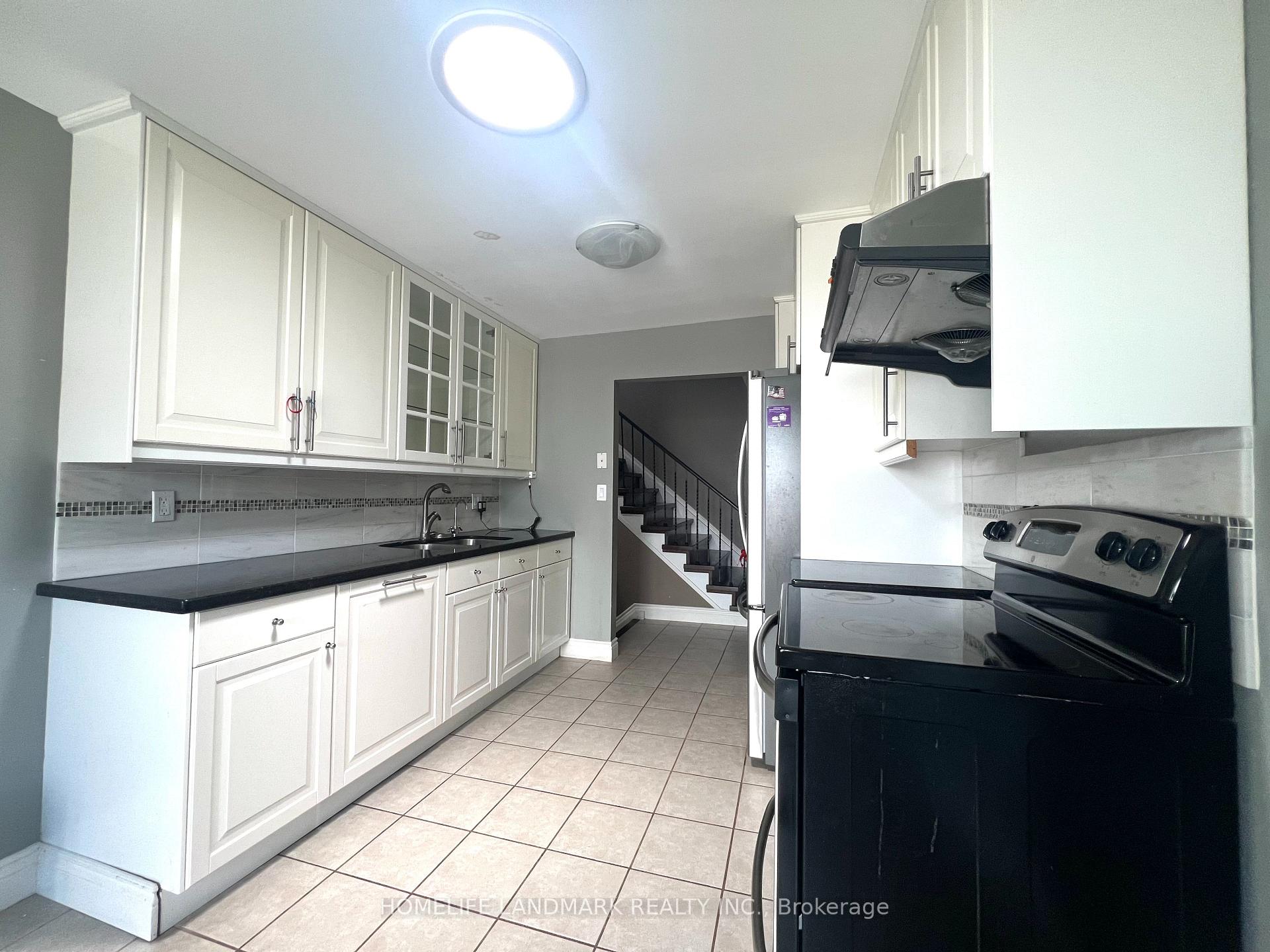 Photo 8 of 58 Liebeck Crescent, Markham, Unionville — HOMEH