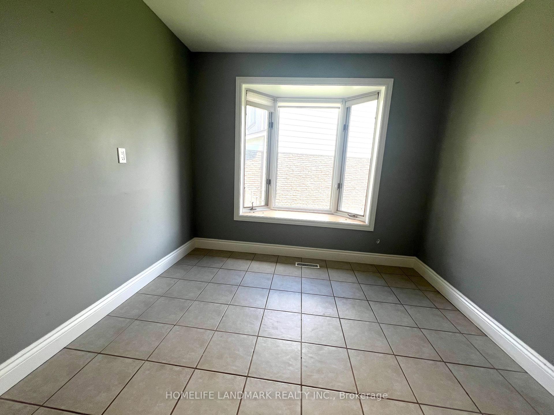 Photo 9 of 58 Liebeck Crescent, Markham, Unionville — HOMEH