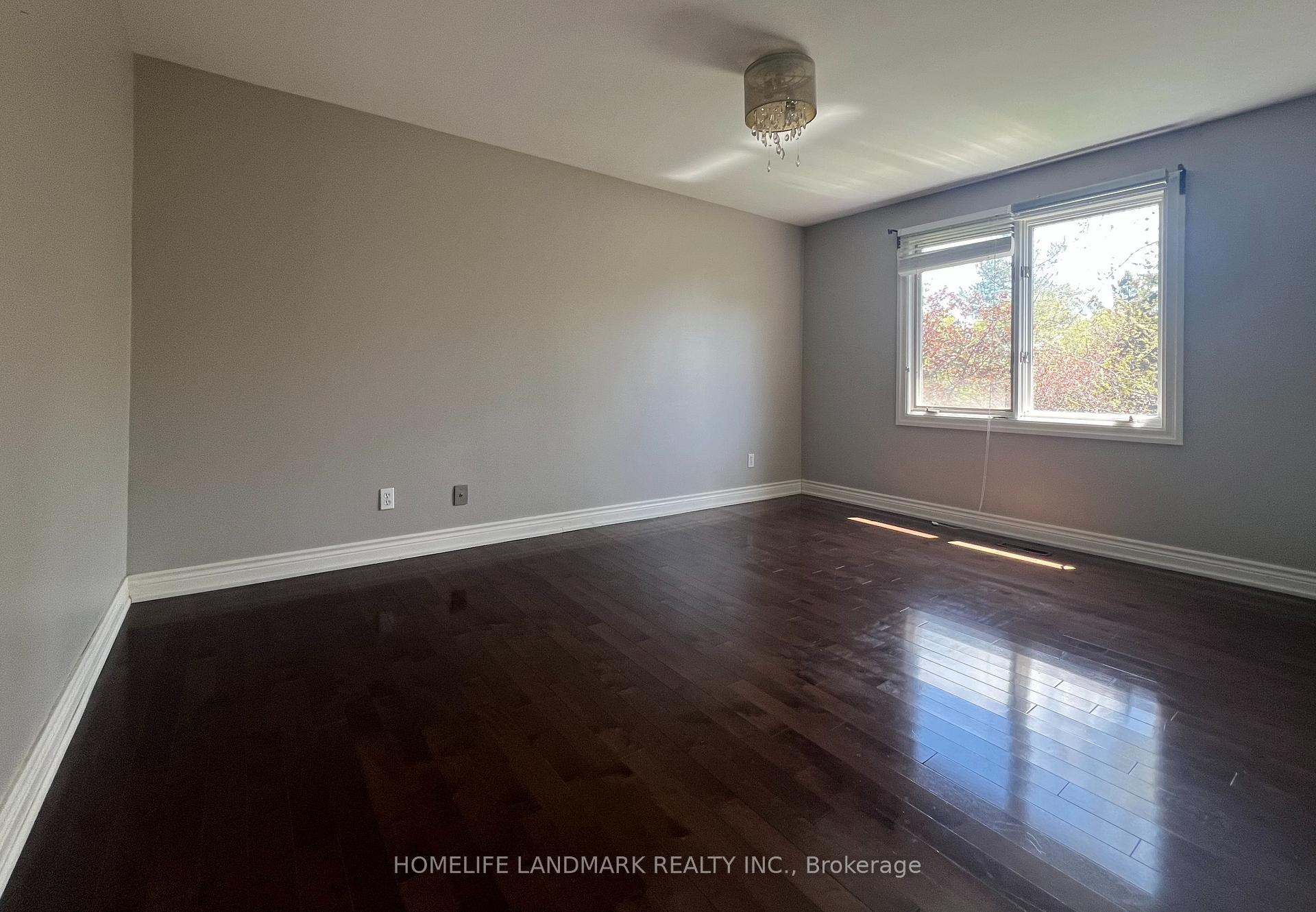 Photo 11 of 58 Liebeck Crescent, Markham, Unionville — HOMEH