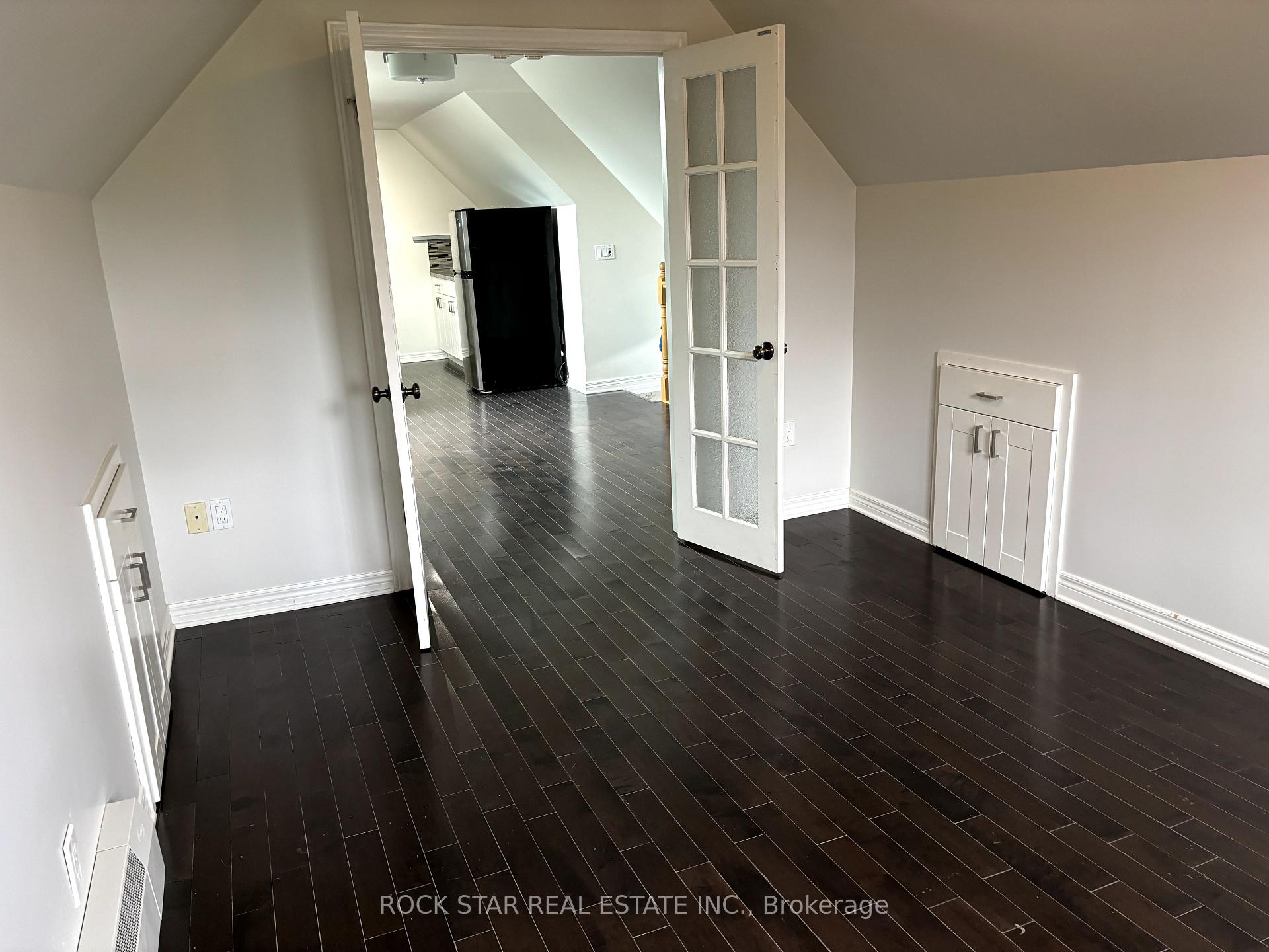 Photo 7 of Unit Unit 3/Third Floor, 322 Queen Street, Hamilton, Kirkendall — HOMEH