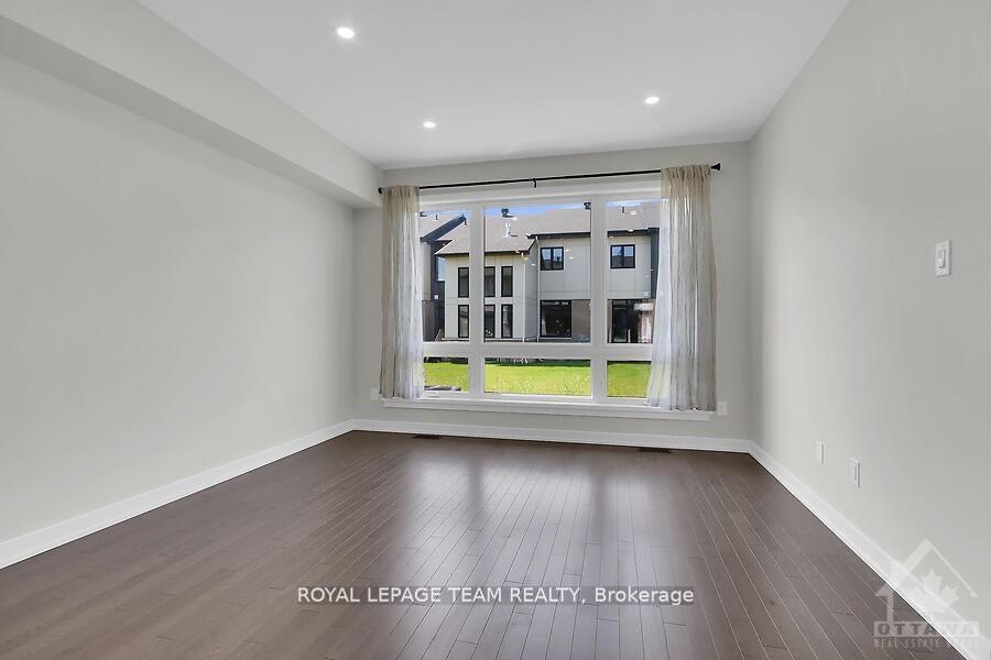Photo 3 of 179 Bliss Crescent, Ottawa, Kanata - Emerald Meadows/Trailwest — HOMEH